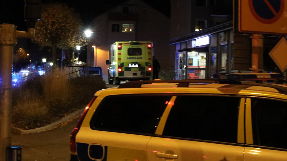 Polis och ambulans i Gävle