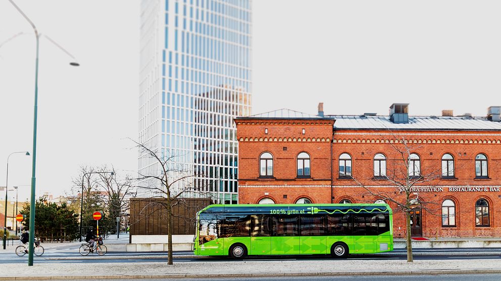 En av än så länge relativt få elbussar i Malmö. Skånetrafiken siktar på att samtliga stadsbussar i Malmö ska vara eldriva år 2031.