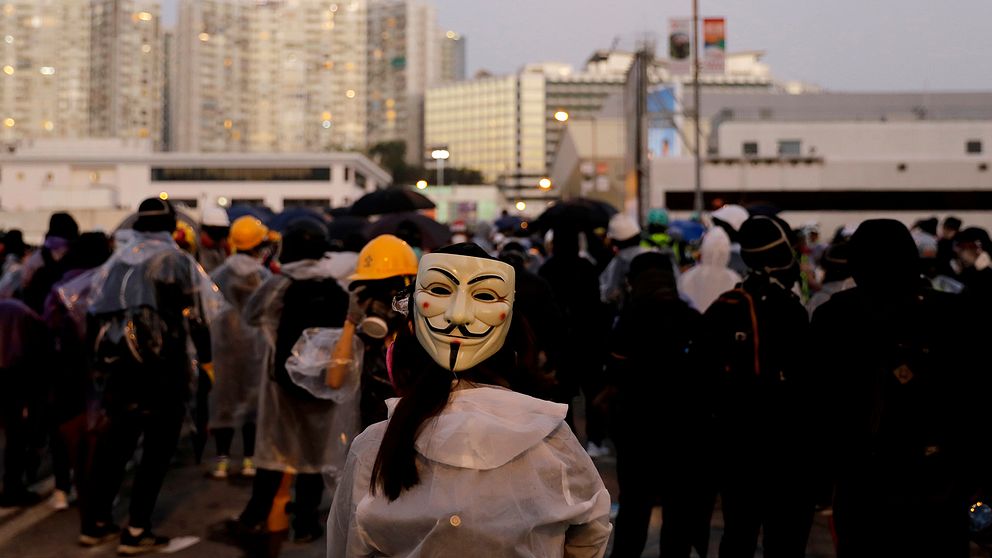 Trots förbudet har demonstranter fortsatt att maskera sig vid ett flertal pro-demokratiska protester under de senaste veckorna.