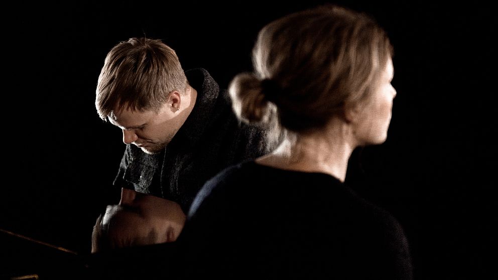 Oscar Johansson och Nina Persson ligger bakom musiken till Skåne Stadsmissions julkampanj om hemlöshet.