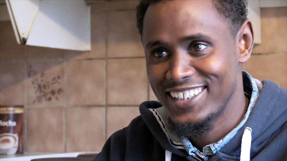 Efter ett beslut i Migrationsdomstolen ska Migrationsverket göra en ny prövning av Mohameds asylskäl, men den här gången med utgångspunkt från Afgoye. Den staden han hela tiden sagt att han kommer ifrån.