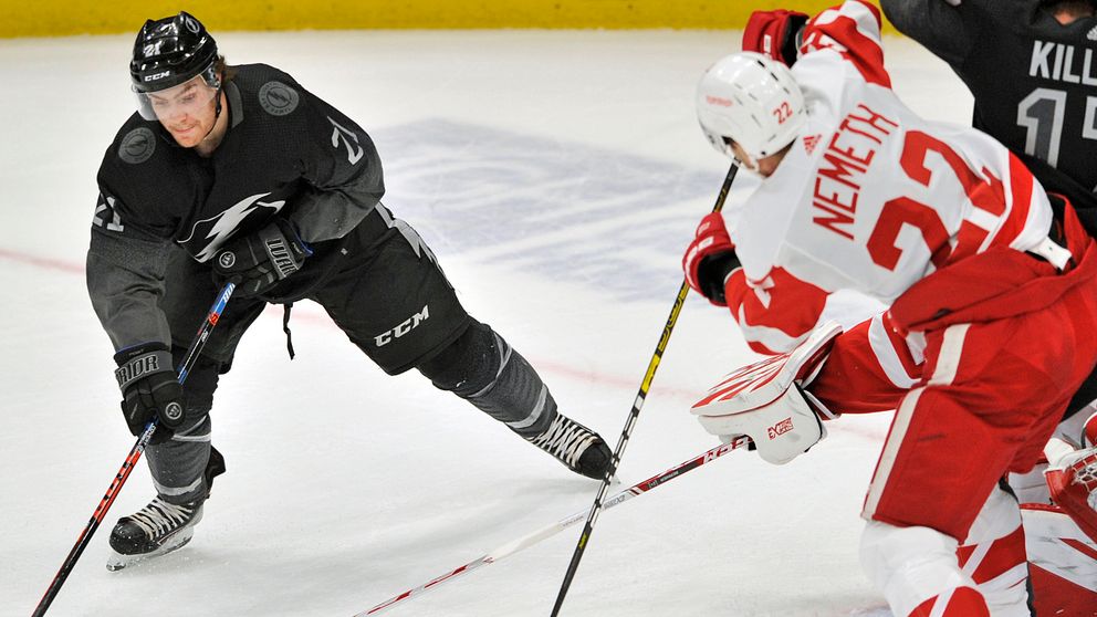 Patrik Nemeths Detroit Red Wings åkte i natt på en ny förlust mot Tampa Bay.