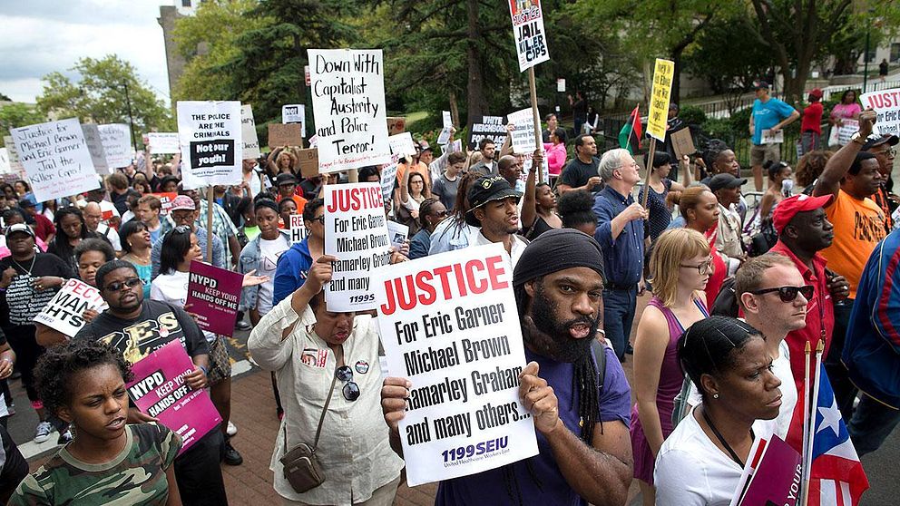 Protestmarsch i New York efter Eric Garners död