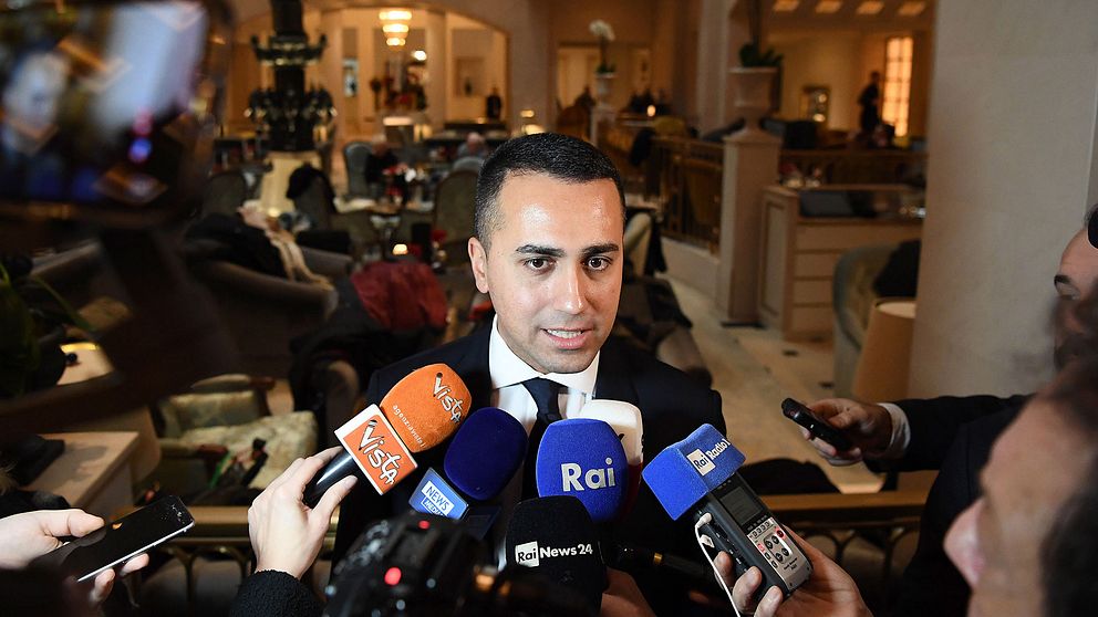 Arkivbild. Italiens utrikesminister och Femstjärnerörelsens ledare Luigi Di Maio på en presskonferens 19 januari 2019.