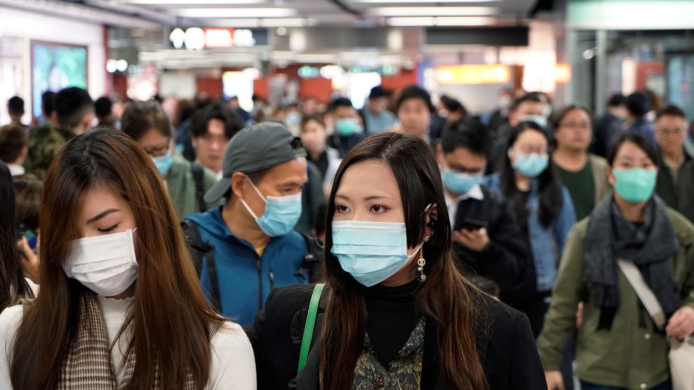 Sars-utbrottet är fortfarande färskt i minnet hos den kinesiska befolkningen, och frågan är hur myndigheterna kommer att agera med det nya utbrottet av coronaviruset i landet, skriver SVT Nyheters utrikeskorrespondent.