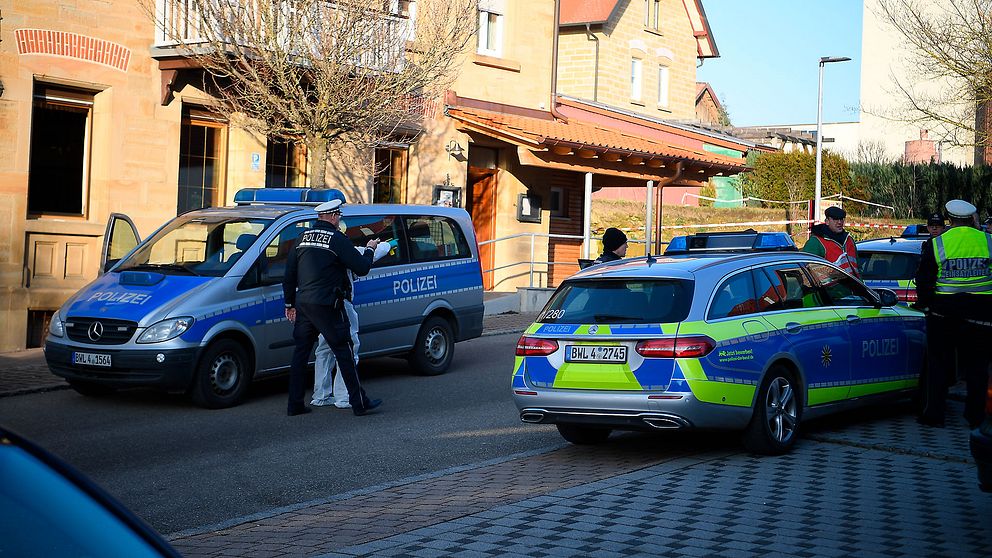 Poliser på plats i Rot am See där skjutningen ägde rum