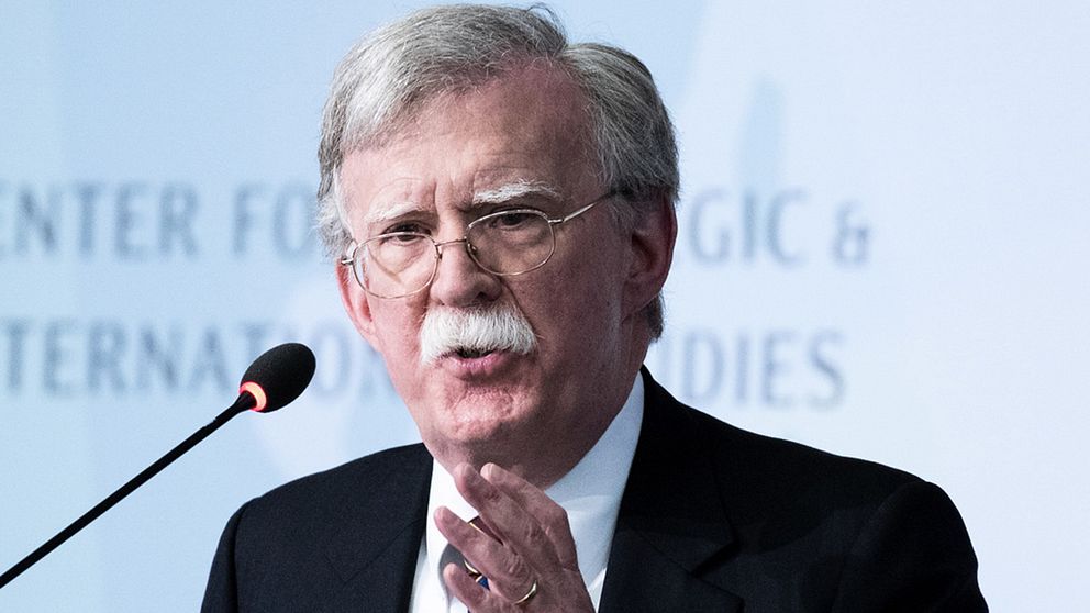 Den tidigare säkerhetsrådgivaren John Bolton säger sig ha uppgifter som bekräftar president Trumps försök att pressa Ukraina att utreda hans rival Joe Bidens affärer.