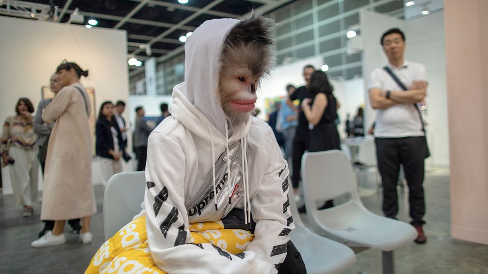 Ett verk av den australiske konstnären Abdul Abdullah på som visades på Art Basel i Hongkong 2019.