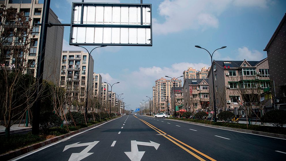 Gatorna ekar tomma i Hangzhou, där karantänregler infördes den 5 februari.