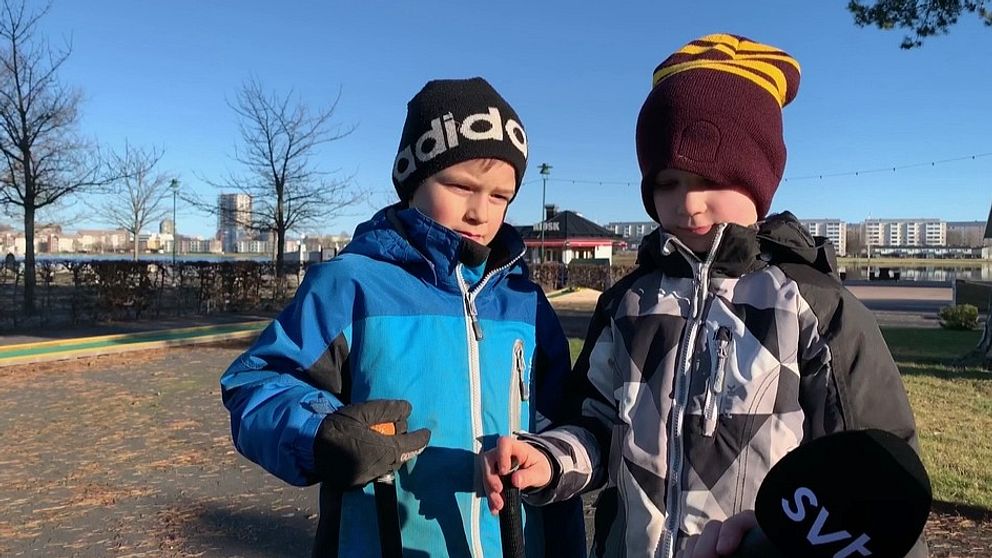 I klippet hör du vad Dante Jonasson och Vincent Sjögren tycker om att spela golf istället för att åka skridskor.