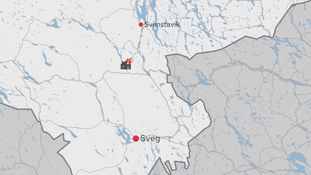 En karta över delar av Jämtland där symbolen för ett hus med en eldsflamma markerar platsen för branden.