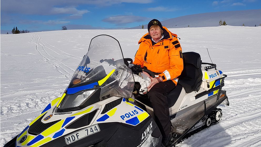 Polisen Lena Nilsson i Grövelsjöfjällen.