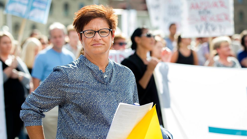 ”Våra medlemmar har familjer, går till jobbet varje dag och vet inte om de ska komma hem friska. Det är en ganska tung situation”, säger Vårdförbundets ordförande Sineva Ribeiro.