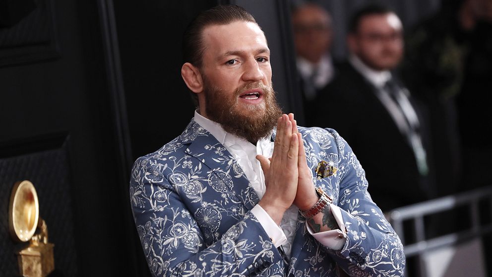 UFC-stjärnan Conor McGregor är en av flera stora idrottsstjärnor som skänker pengar för att bekämpa coronaviruset.