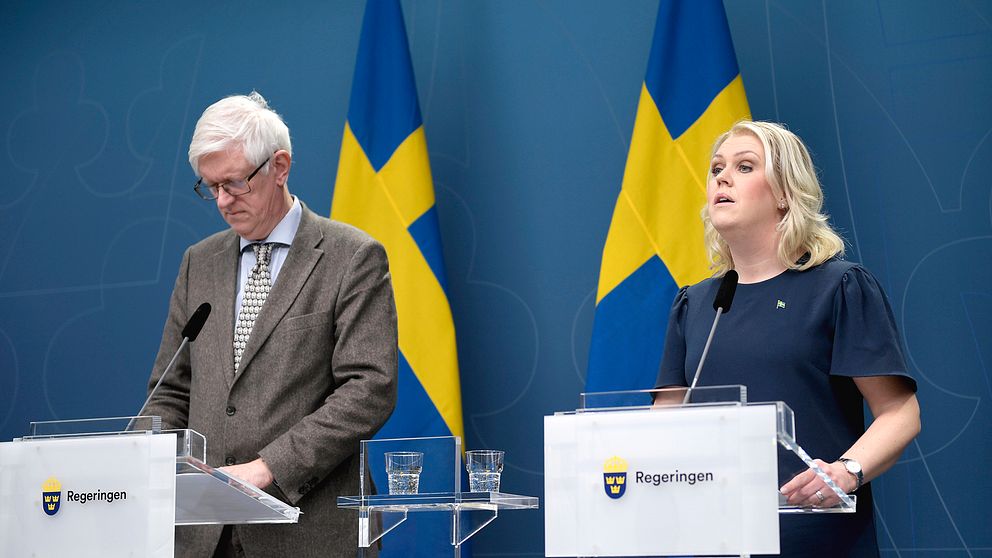 Folkhälsomyndighetens generaldirektör Johan Carlson och socialminister Lena Hallengren (S) om riktlinjer kring privata sammankomster för att minska smittorisken i Sverige.