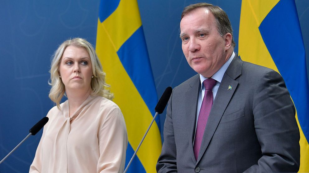 Socialminister Lena Hallengren och statsminister Stefan Löfven