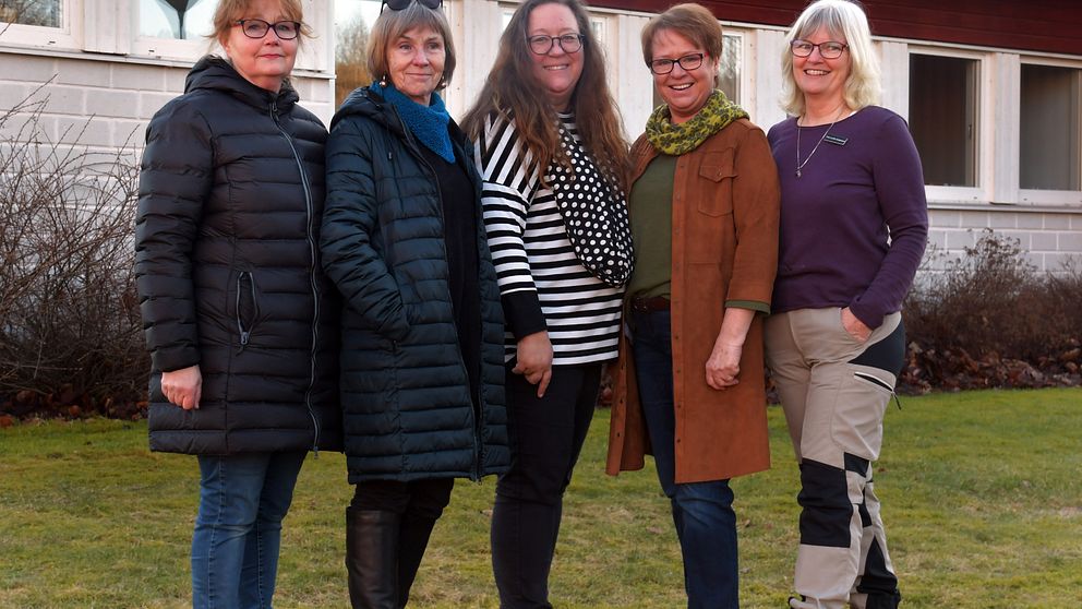 Else-Marie Gustafsson, Kerstin Wikeberg-Skog, Lena Hautoniemi, Gitta Bretsch och Ylva L. Andersson som anordnar konstrundan i Årjängs kommun i Värmland.