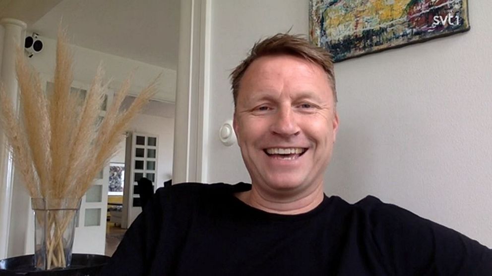 Kennet Andersson intervjuas i SVT:s ”Helgstudion”.