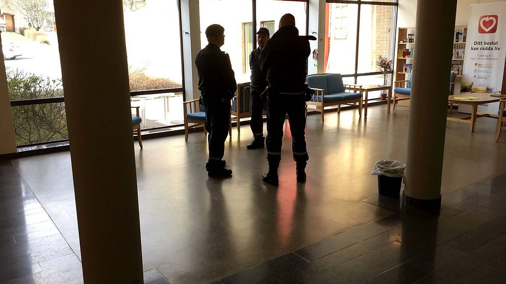 Oro bland säkerhetsvakterna på Sollefteå hälsocentral.