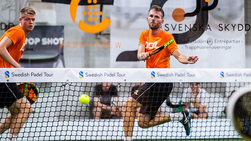 Pierre Bonfré och Viktor Stjern under SM-finalen i padel i Helsingborg förra året.