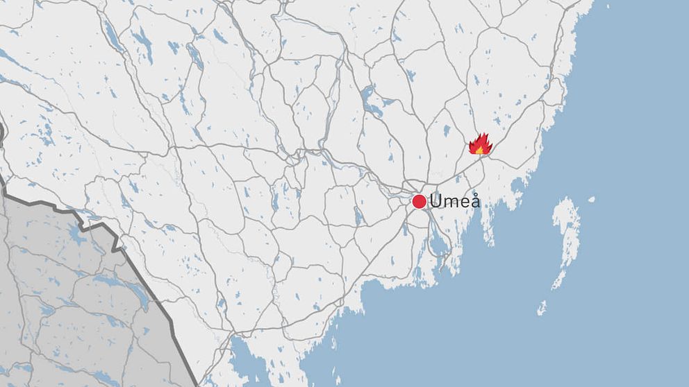 En karta över delar av Västerbotten där Umeå samt en symbol för en eld finns utplacerade på kartan.