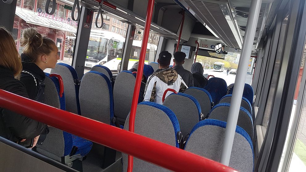 Trängsel på bussen