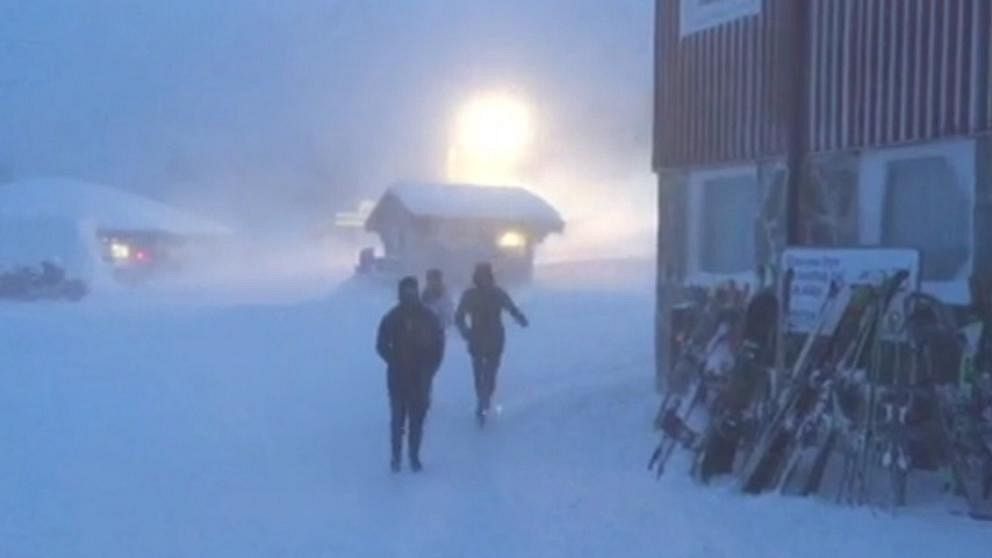 Snudd på snöstorm i Kittelfjäll i södra Lapplandsfjällen på eftermiddagen den 7 februari, och då hade vinden ännu inte kulminerat.