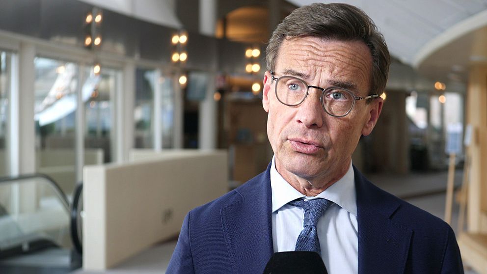 Moderaternas partiledare Ulf Kristersson intervjuas av SVT.