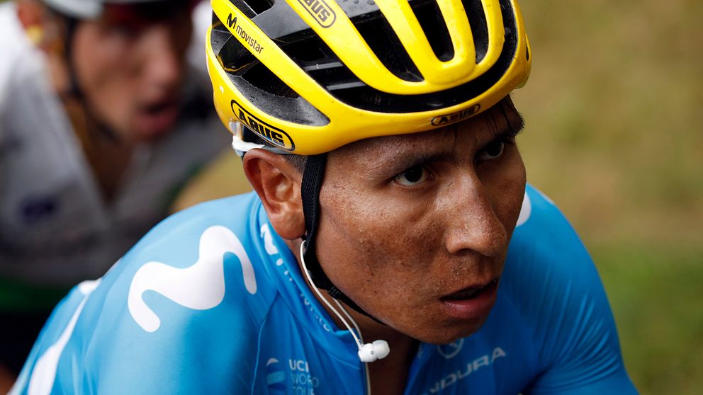 Nairo Quintana var nära en allvarlig olycka med en bil.