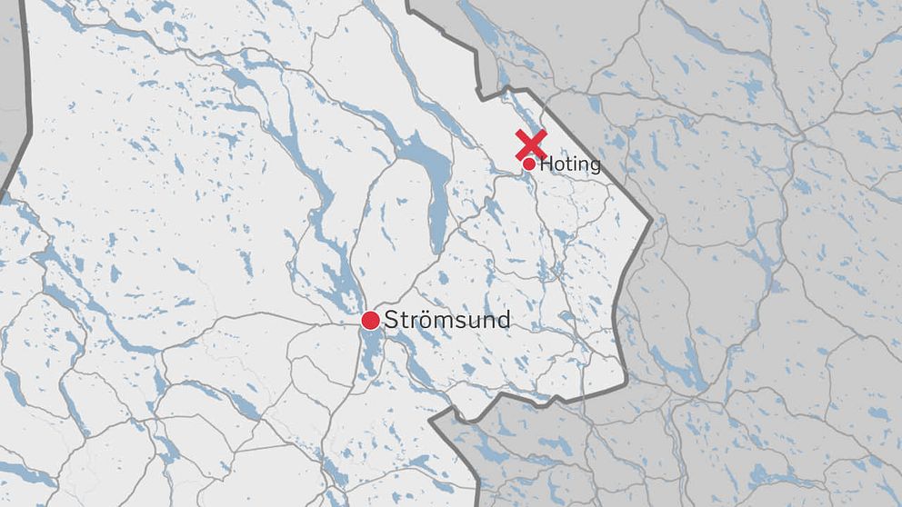 En karta över delar av Jämtland där olycksplatsen är markerad med ett rött kryss.