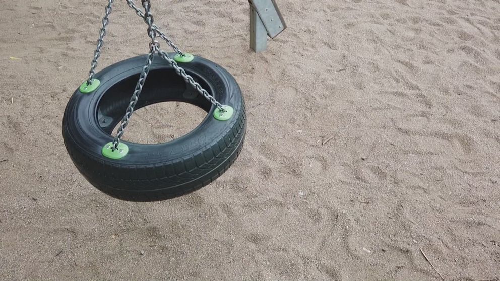 Gunga och sand på marken