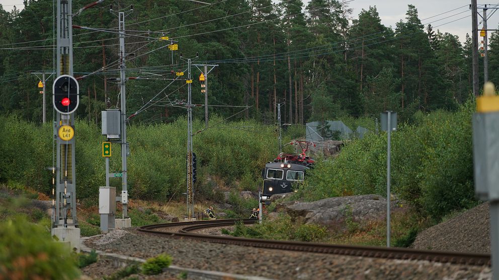 Under torsdagseftermiddagen larmades räddningstjänsten till tågspåret utanför Åryd efter misstänkt värmeutveckling i ett SJ Regionaltåg.