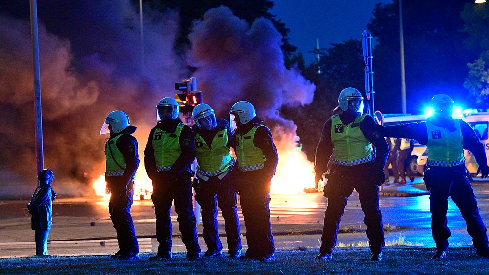 Poliser i Rosengård.