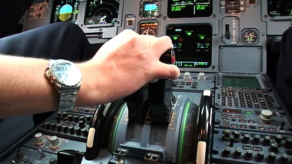 Spakar i cockpit.