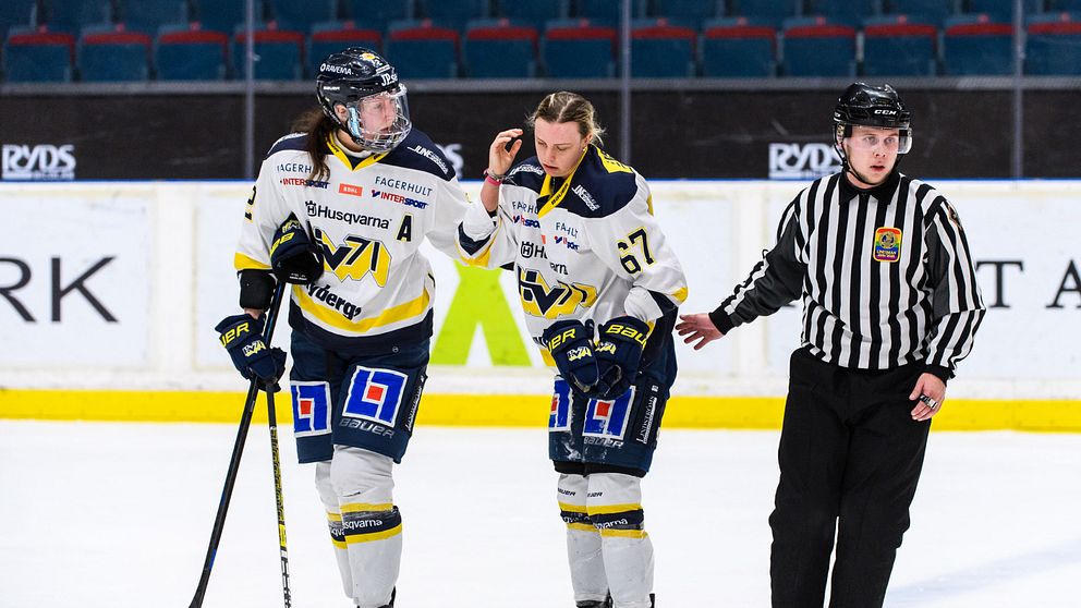 Förra säsongens seriesuverän HV71 får tummen ned av tränarna.