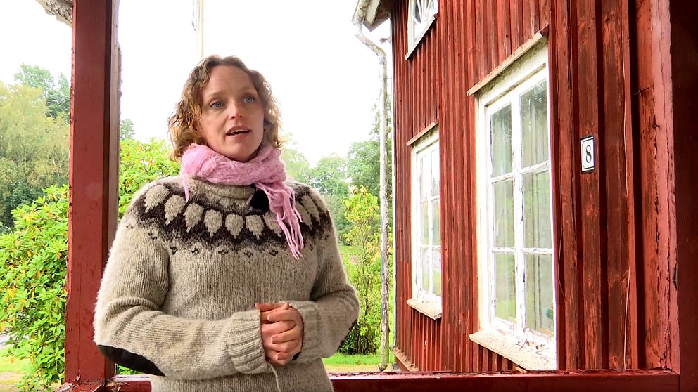 Starta klippet för att se och höra ödehus-entusiasten Jennifer Erlandsson prata om att det inte är ”katt-tanter och folk som smygodlar cannabis” som visar intresse för obebodda hus.