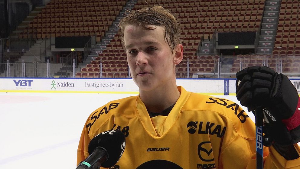Bild på hockeyspelaren Nils Lundkvist.