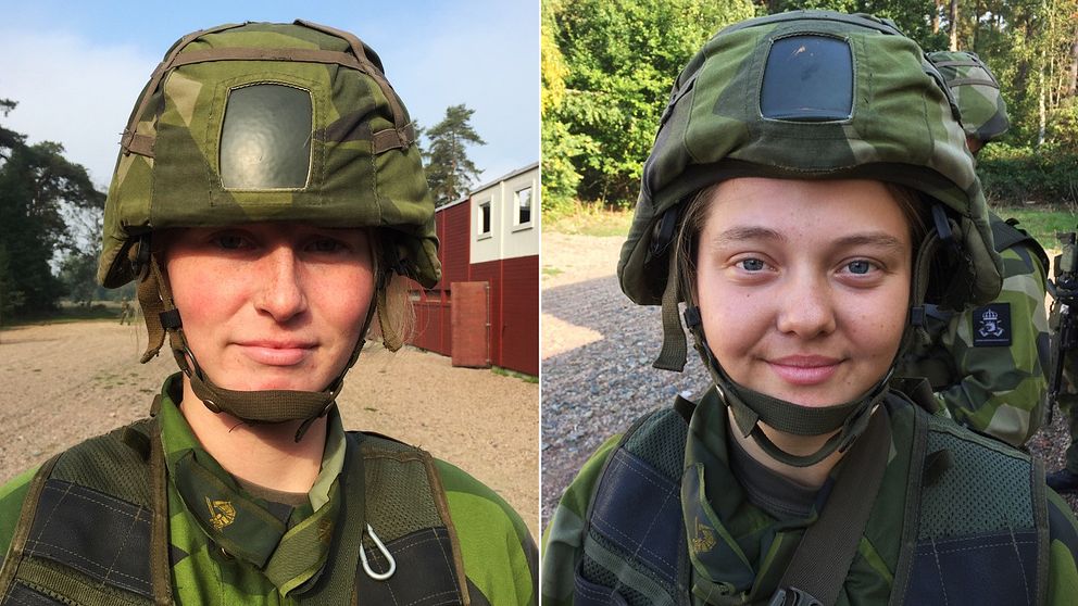 Två kvinnor i militär uniform