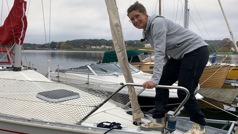 – Jag har inte haft båt tidigare. Det här var min första båtsommar, säger Jenny Westerlund som är ny medlem i Taxinge båtklubb.