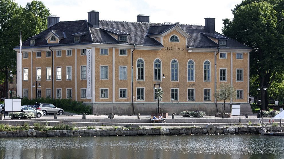 Exteriör av Gustavbergs konsthall.