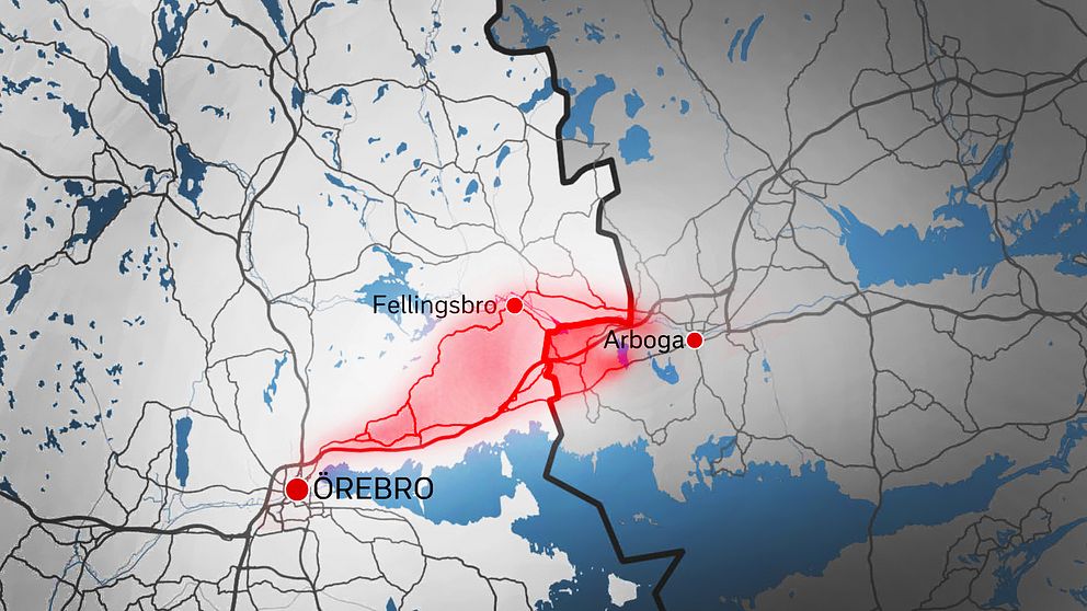 Polisen och Försvarsmakten har ritat ut ett område som bildar en triangel i vilket man letar efter kvinnan – från Örebro upp till Arboga via Glanshammar och Götlunda, sedan vidare upp till Fellingsbro och tillbaka till Örebro.