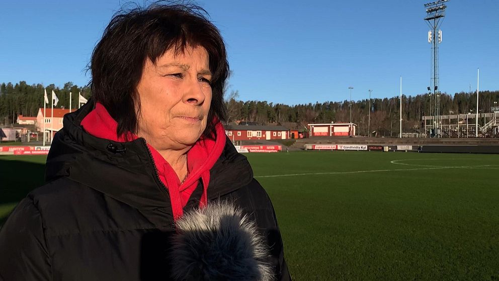 Hör klubbchefen Suzanne Hällströms vädjan till fansen om ett smittsäkert firande.
