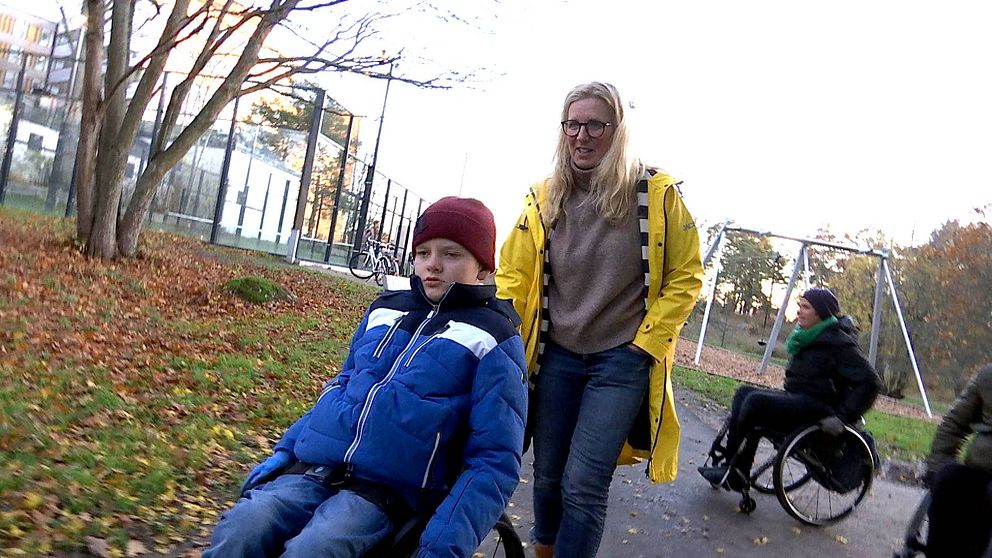 ”Vi träffade läkare som inte kunde så mycket om ryggmärgsskador” | SVT ...