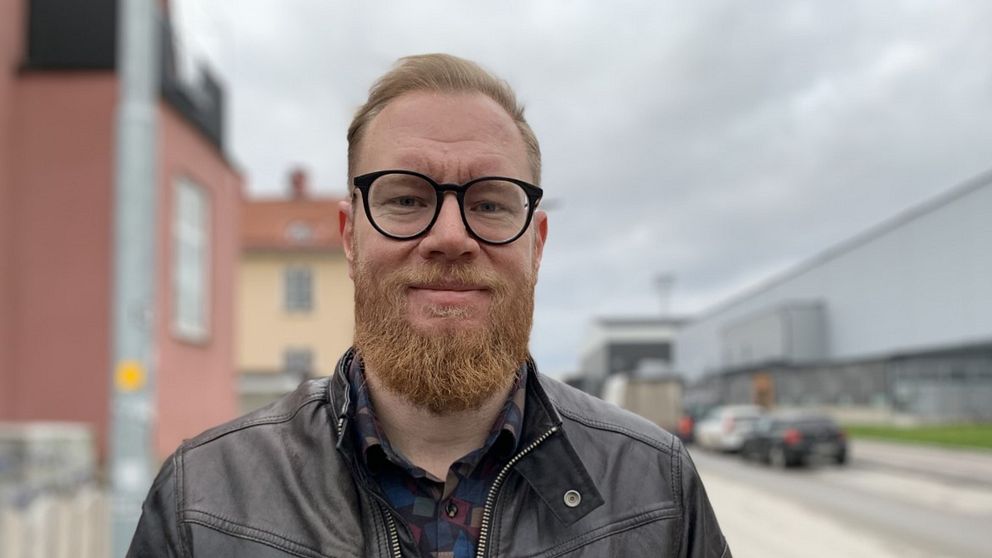Experten: Två dåliga och ett bra exempel på kriskommunikation | SVT Nyheter