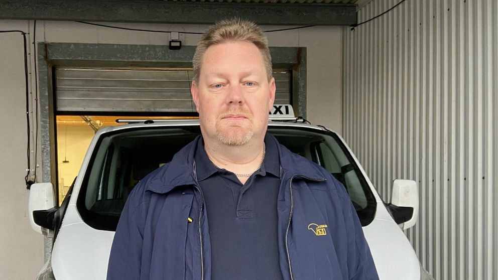 Michell Persson är ägare för Oskarshamns Taxi. han berättar om hur hans verksamhet har drabbats avcoronapandemin.