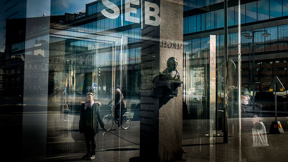 Det finns mycket pengar att tjäna på ditt sparande. SVT Nyheter har jämfört de fyra storbankernas bästa erbjudande på ett sparande som låses i tre månader – och där ser man att Nordea betalar fyra gånger mer i ränta jämfört med SEB som har bottenplaceringen.