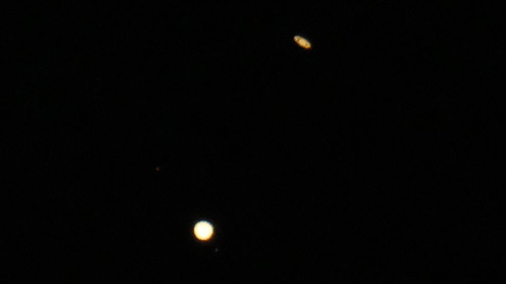 Saturnus och Jupiter sett från Sydkorea.