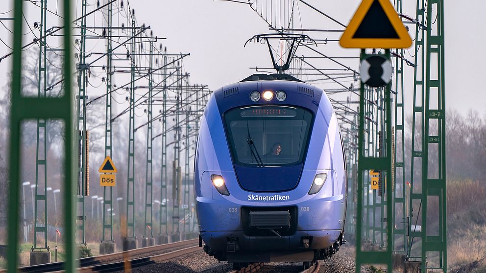 På måndag ska tågen mellan Lund och Helsingborg åter kunna köra som vanligt.
