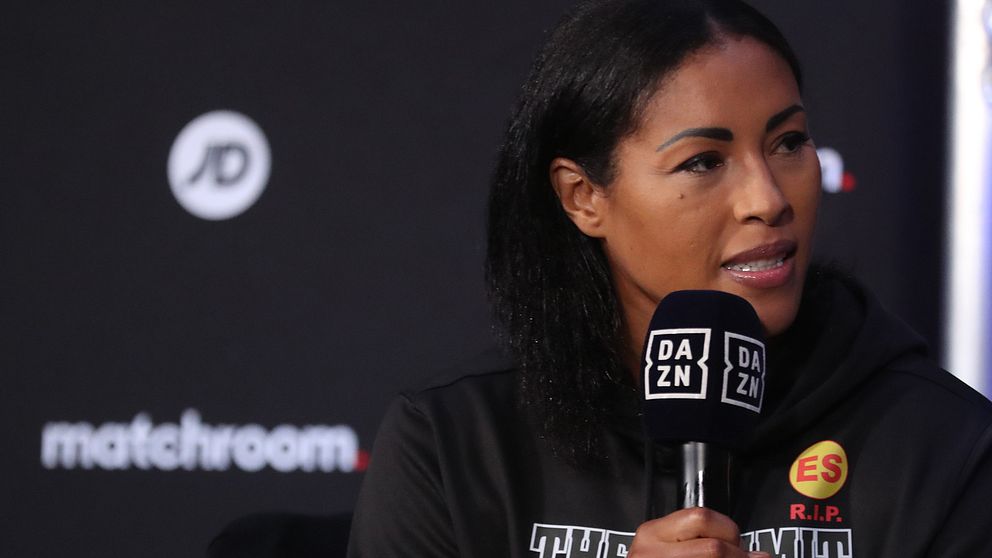 Cecilia Braekhus inför det första mötet med Jessica McCaskill i augusti 2020.