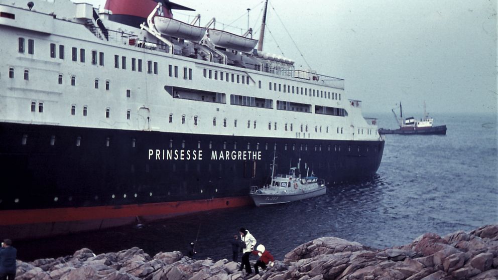 Fartyget Prinsesse Margrethe står på grund vid Kullens fyr